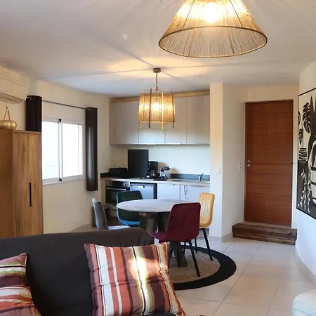 Appartement 50 M2 Avec Parking Gratuit Sur Place Vailhauques Exterior photo
