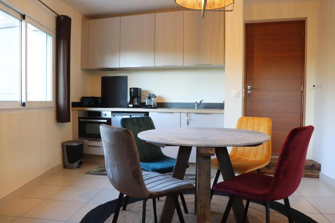 50 M2 Avec Parking Gratuit Sur Place Vailhauques