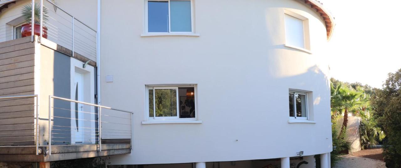Apartment 50 M2 Avec Parking Gratuit Sur Place *